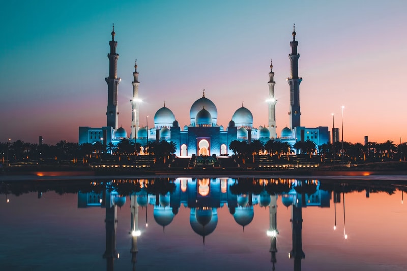 Sheikh Zayed Grand Mosque, Dubai + Abu Dhabi