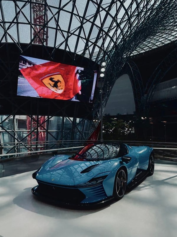 Yas Island, Ferrari World, Dubai + Abu Dhabi