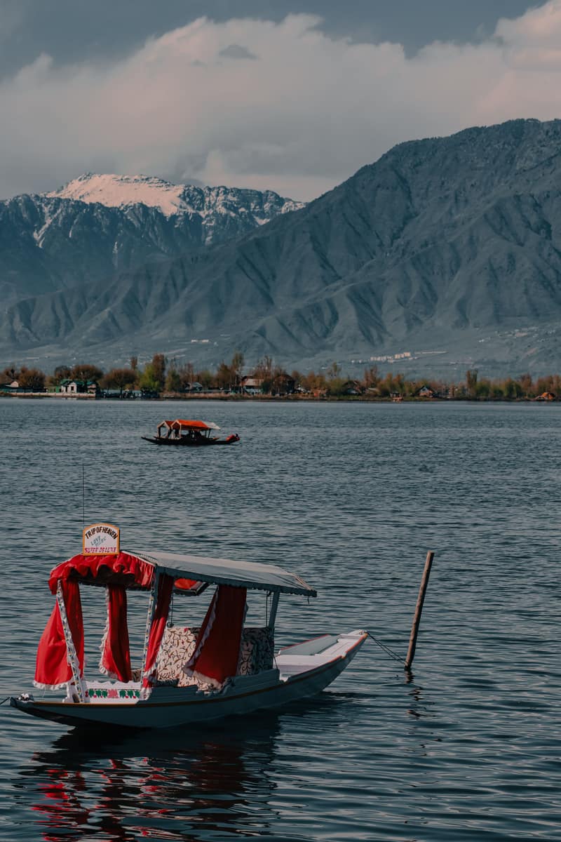 Dal Lake & Shikara ride, Srinagar, Jammu & Kashmir